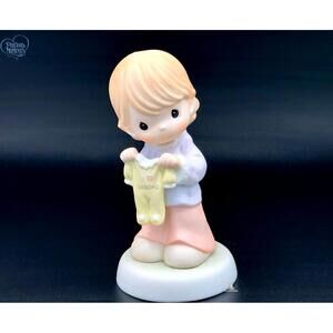 Precious Moments Porcelain Figurine - 'Grandma' Baby Outfit Holder
